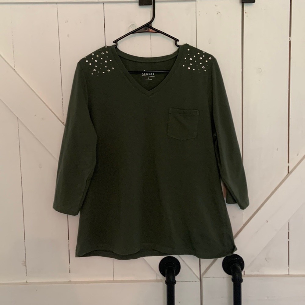 Womens size Large top